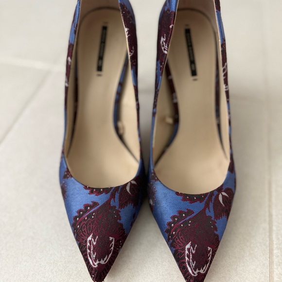Zara Shoes - Brand New ZARA Blue and Burgundy High Heels Classy Style Size 9